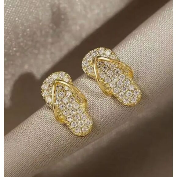 Tiny Gold Rhinestone Flip Flops Earrings Summer Beach Fun Sandals - Picture 5 of 5